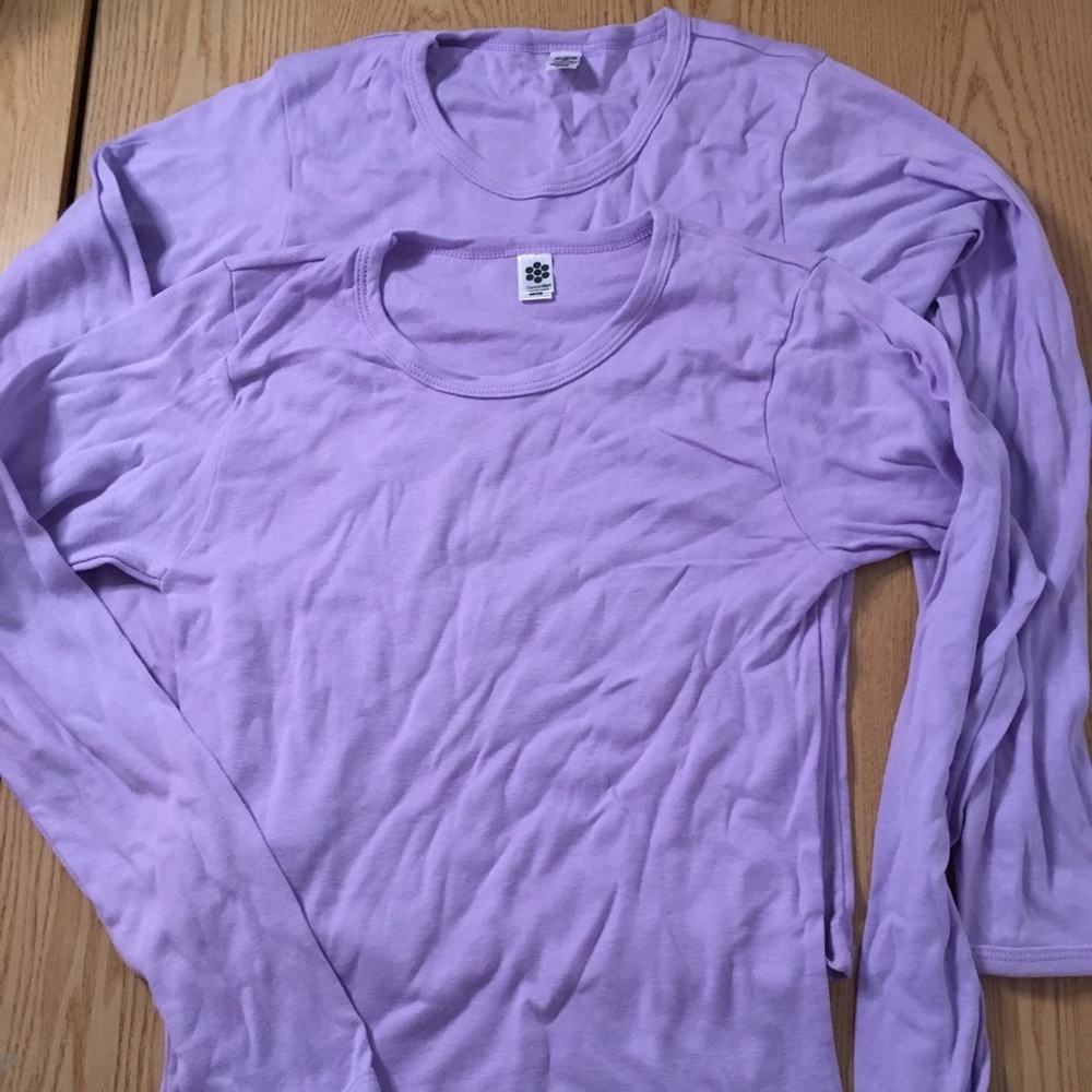 New Women’s Bundle of 2 Long Sleeve T-Shirts Lavender Lilac Size Medium